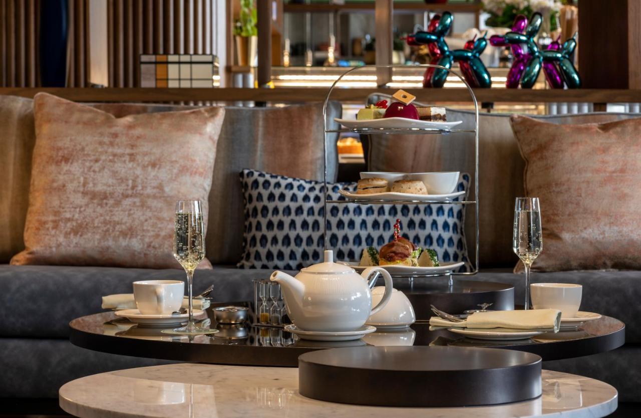 Jareed Hotel Riyadh Eksteriør bilde Afternoon tea at the hotel